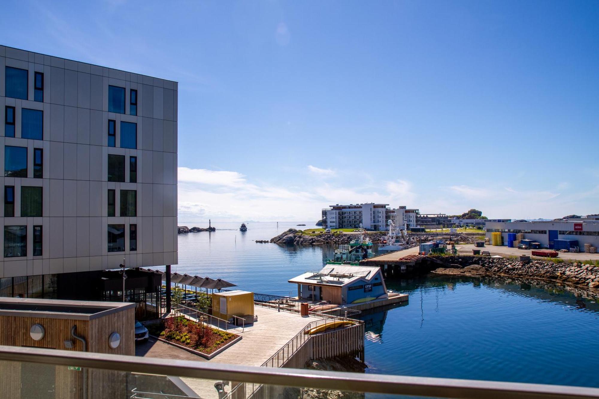 Avisgata Apartments Svolvaer Exterior photo